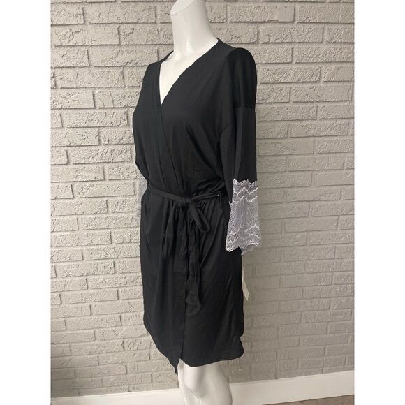 Flora by Flora Nikrooz Black & Silver Lace Robe Size L NWT - Picture 3 of 11